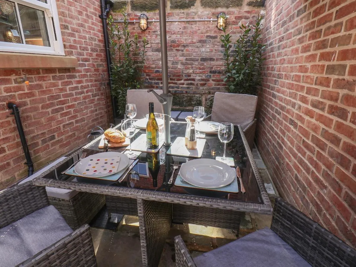 Bluefin Cottage Whitby