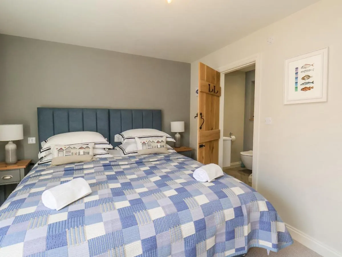 Bluefin Cottage Whitby
